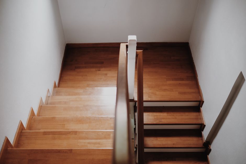 monte-escalier à Sissonne