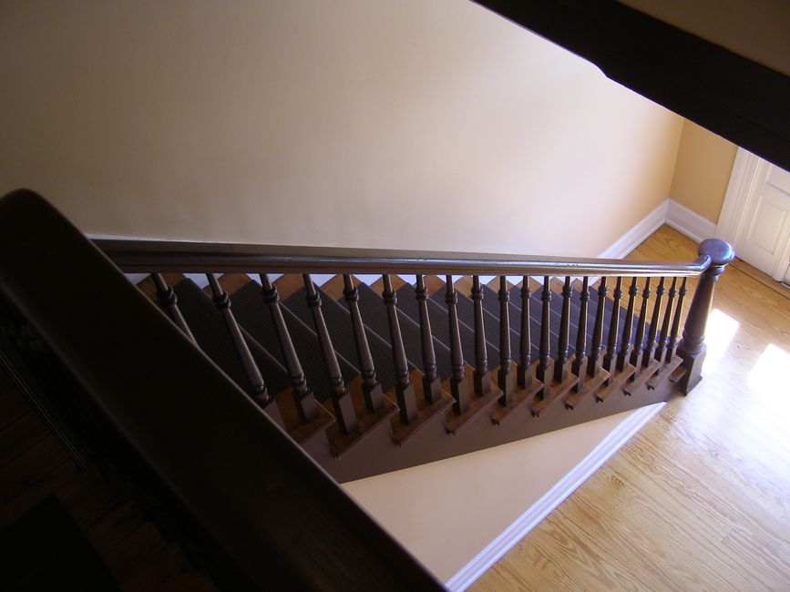 monte-escalier à Anizy-le-Grand