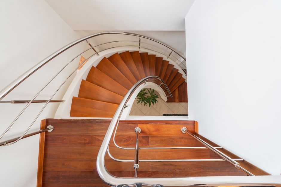 monte-escalier à Reims