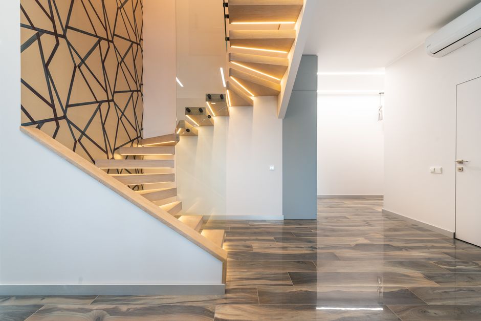 monte-escalier à Taissy